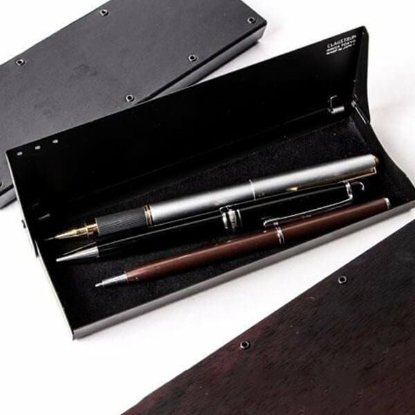 CLAUSTRUM（クラウストルム）のペンケースならフリスピ