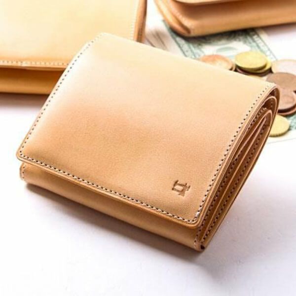 READY OR ORDER（レディオアオーダー）の財布ならフリスピ。