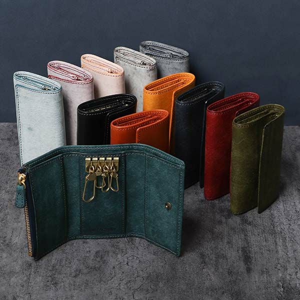 大特価本日引き取りで3千円オフルイ・ヴィトンのキーケース 思わず笑顔に！スライドZIPで鍵が飛び出す、スマイルキーケース byVRP