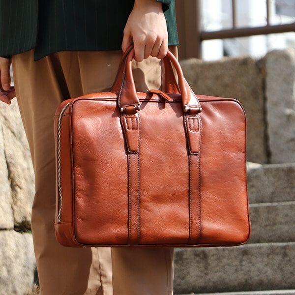ナチュラルレザー　briefcase Worker - Briefcase/Laptop Bag in Vegetable Tanned Leather - Nordform