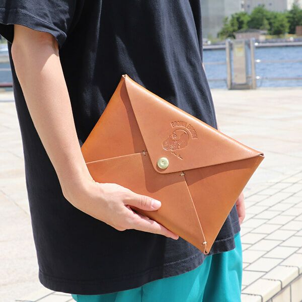 ブラウンブラウン Clutch bag レタークラッチバッグ BBL-M25
